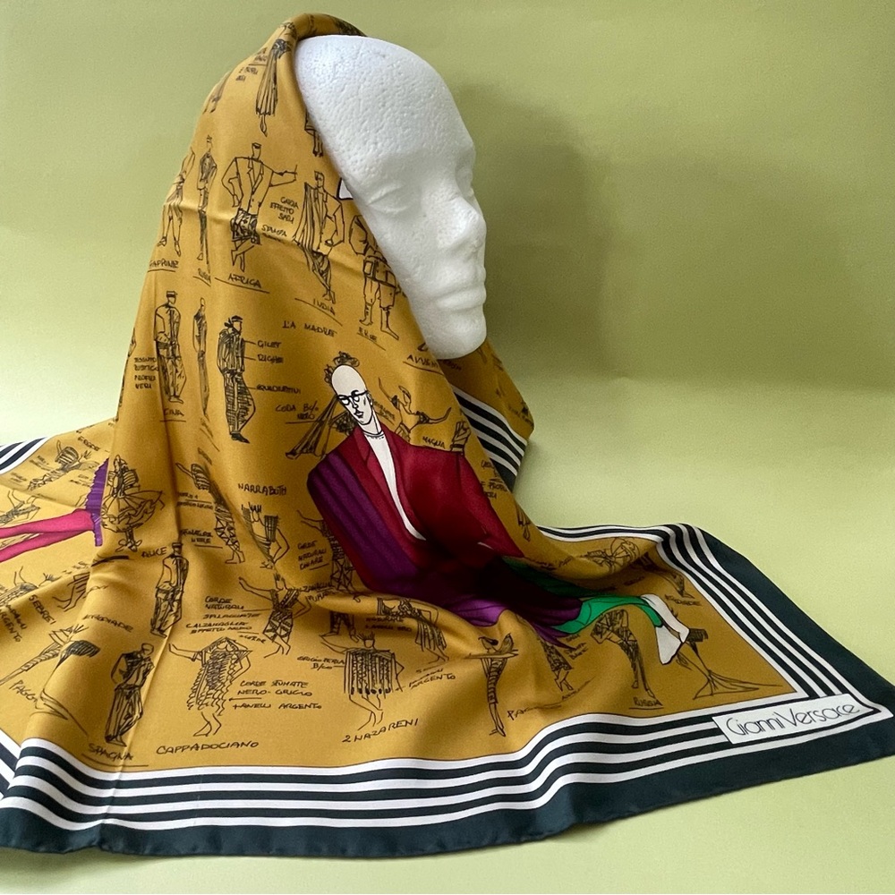 Vintage 80’s multicolored Gianni Versace silk scarf